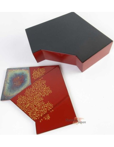 Japanese Vintage Wooden Lacquered Box