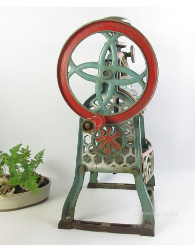 Vintage Pokkuri Geta, Girls Japanese lacquered tall clogs