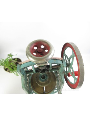 Vintage Pokkuri Geta, Girls Japanese lacquered tall clogs